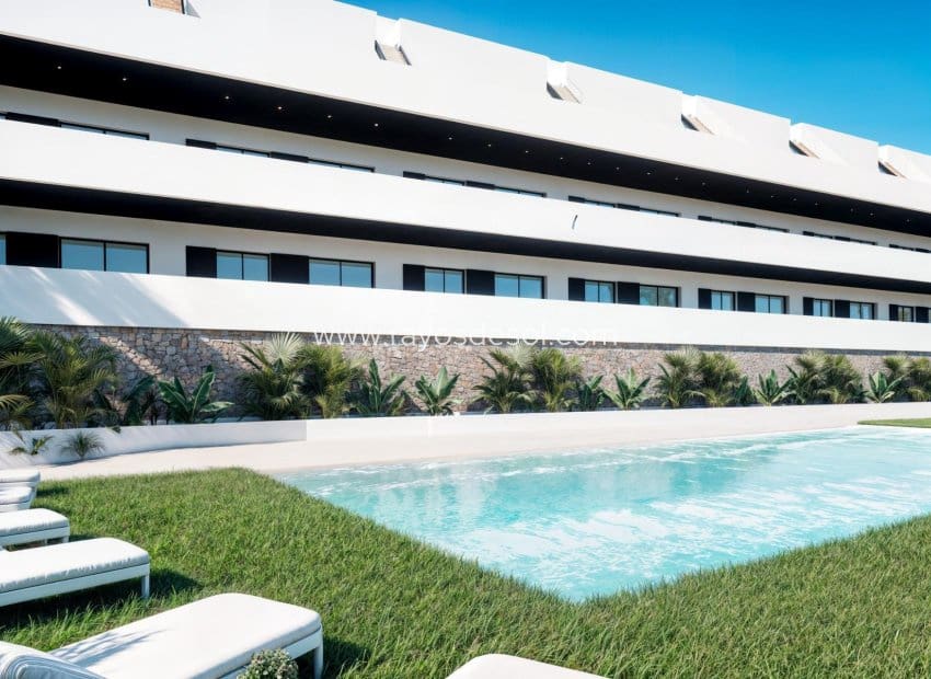 2 bedroom Apartment for sale in Finestrat with pool - € 289,900 (Ref: 9435161)