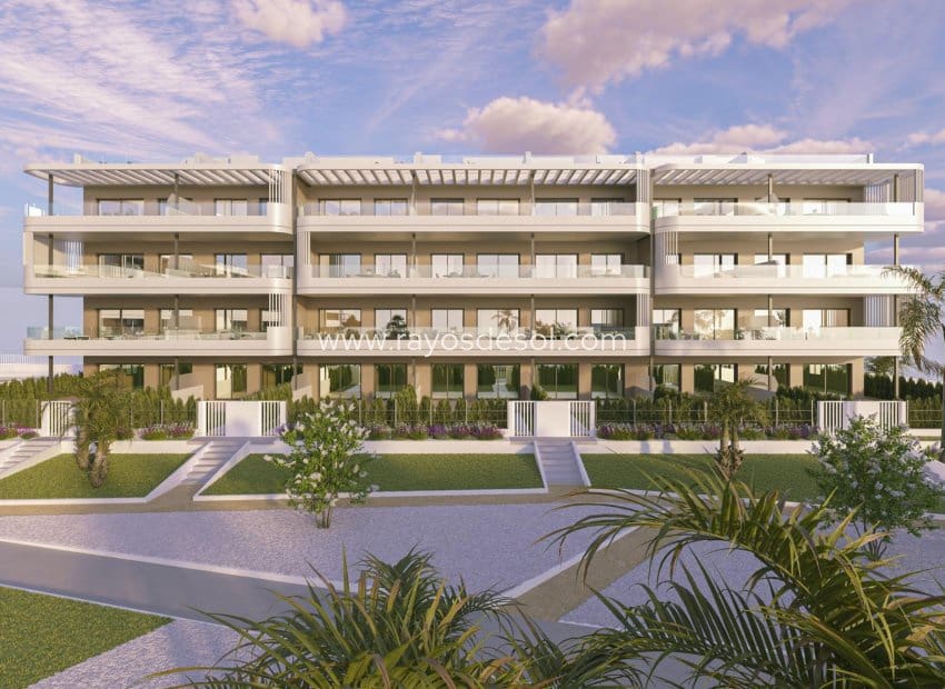 2 soveværelse Lejlighed til salg i Torrevieja med swimmingpool - € 305.000 (Ref: 9440816)