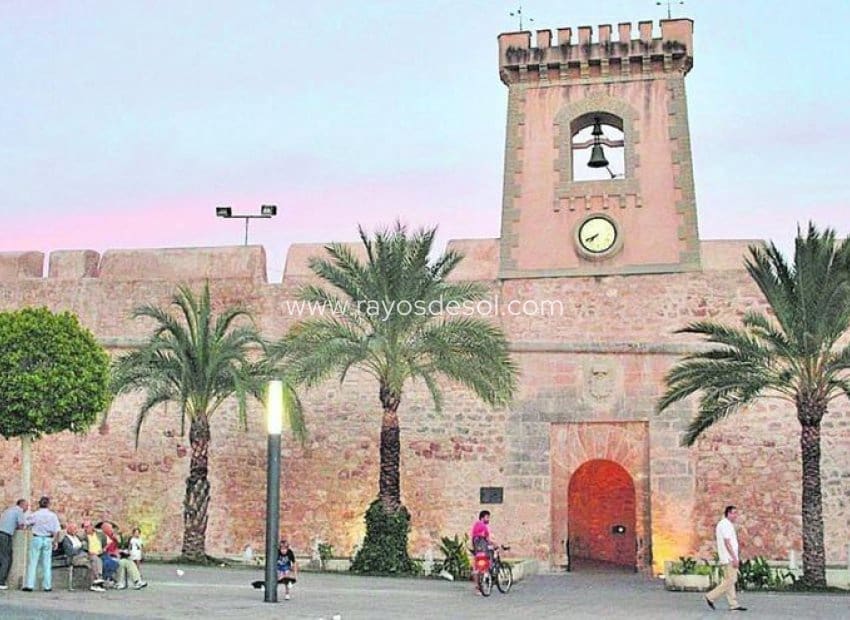 3 bedroom Apartment for sale in Santa Pola with pool - € 375,000 (Ref: 9464821)