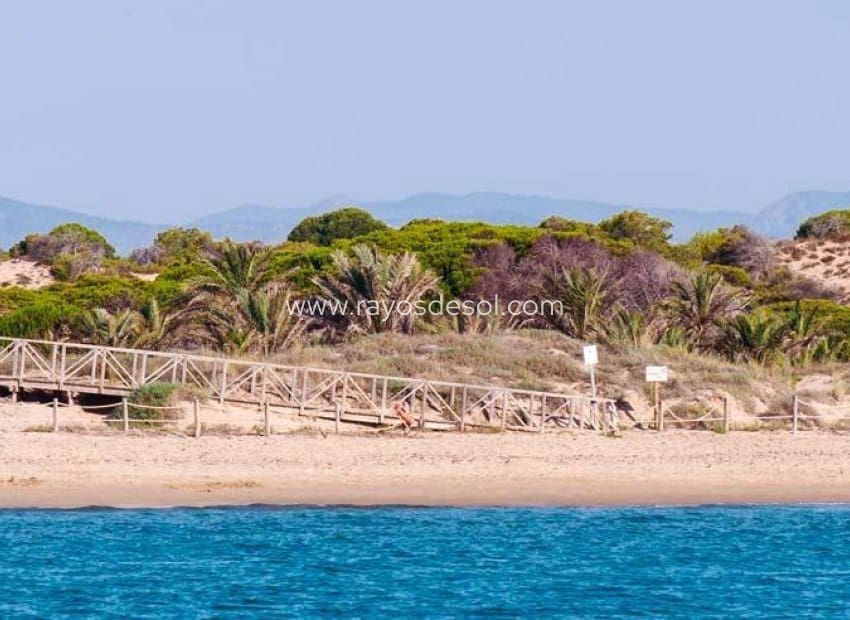 3 Zimmer Apartment zu verkaufen in Guardamar del Segura mit Pool - 325.000 € (Ref: 9464823)