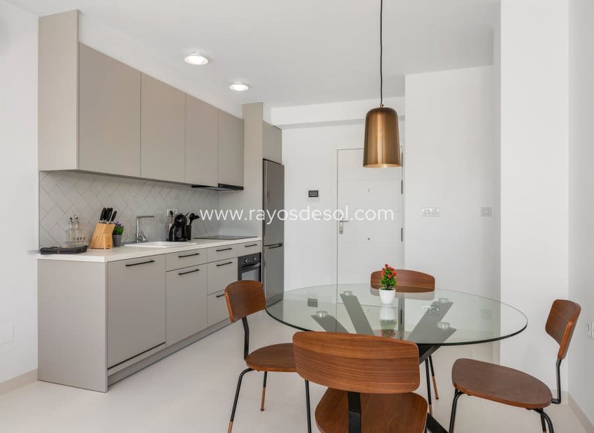 2 sovrum Lägenhet till salu i San Miguel de Salinas med pool - 220 000 € (Ref: 9464828)