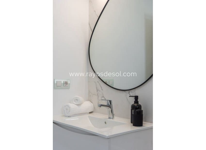 2 sovrum Lägenhet till salu i San Miguel de Salinas med pool - 220 000 € (Ref: 9464828)