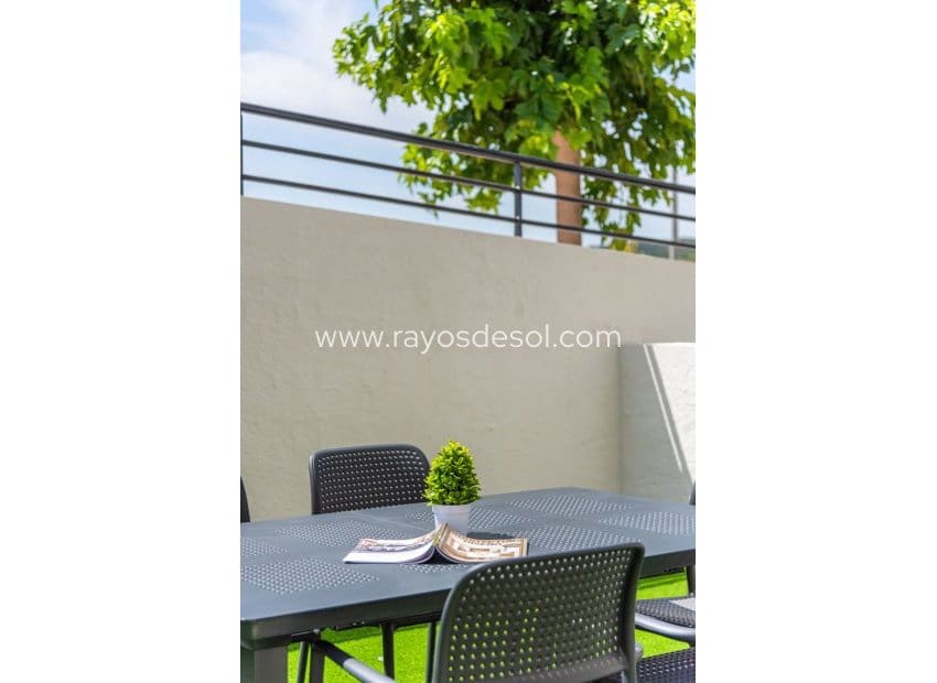 2 sovrum Lägenhet till salu i San Miguel de Salinas med pool - 220 000 € (Ref: 9464828)