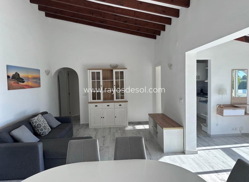Chalet de 3 habitaciones en Moraira en venta con piscina - 850.000 € (Ref: 9466301)