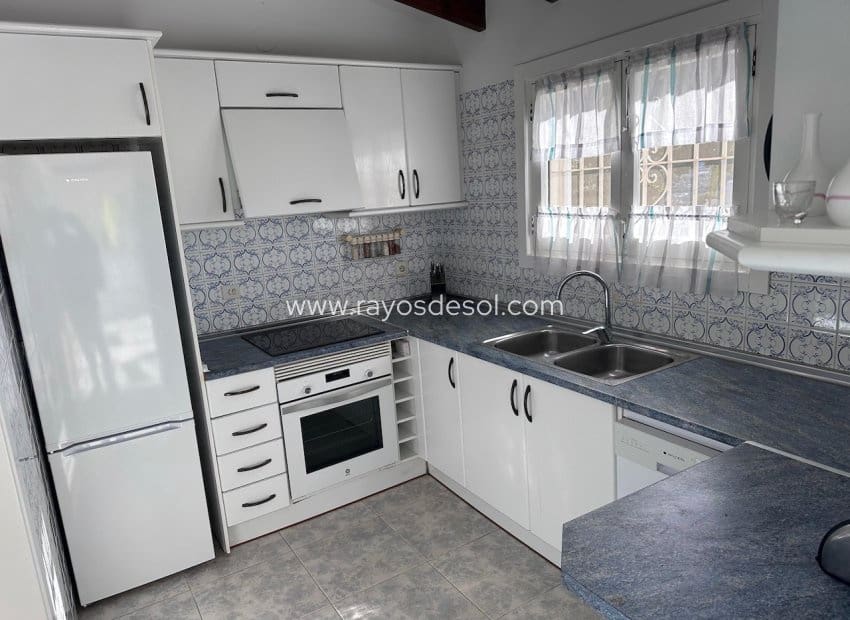 Chalet de 3 habitaciones en Moraira en venta con piscina - 850.000 € (Ref: 9466301)