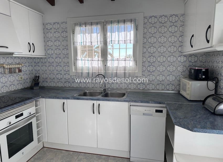 Chalet de 3 habitaciones en Moraira en venta con piscina - 850.000 € (Ref: 9466301)