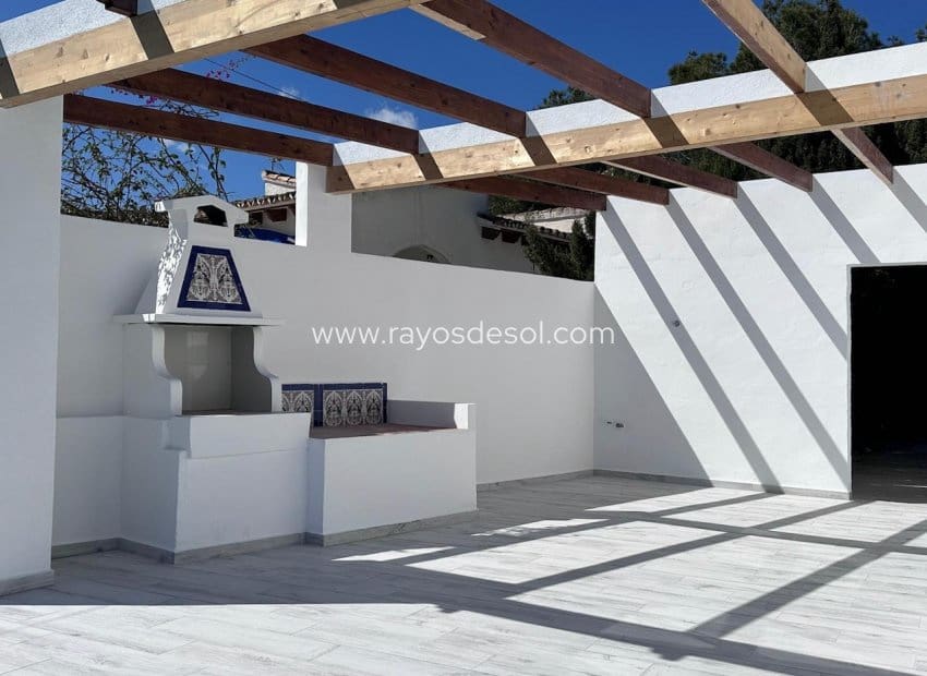 3 sovrum Villa till salu i Moraira med pool - 785 000 € (Ref: 9466301)