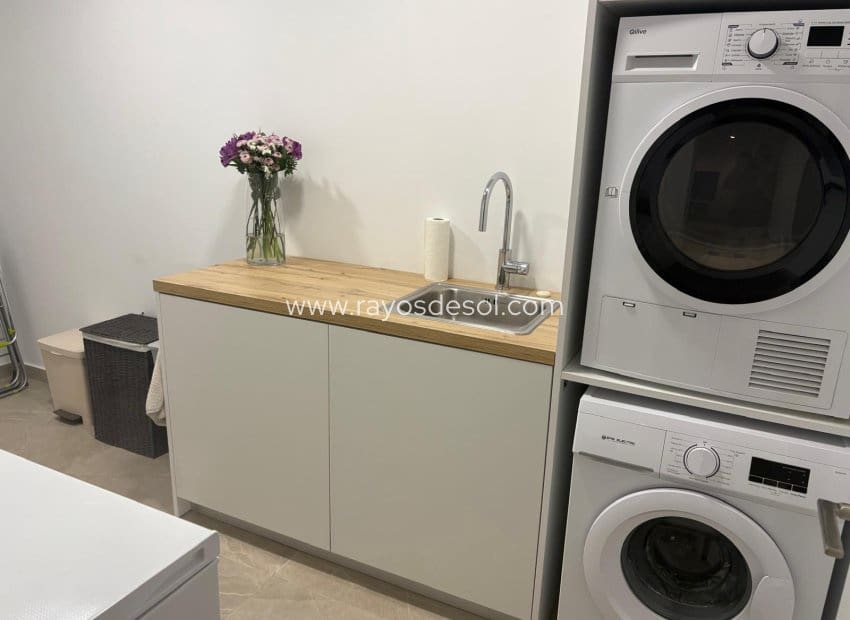 3 bedroom Villa for sale in Algorfa with pool - € 485,000 (Ref: 9487912)