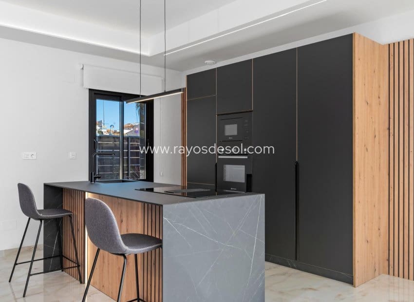 Chalet de 3 habitaciones en Algorfa en venta con piscina - 670.000 € (Ref: 9487914)