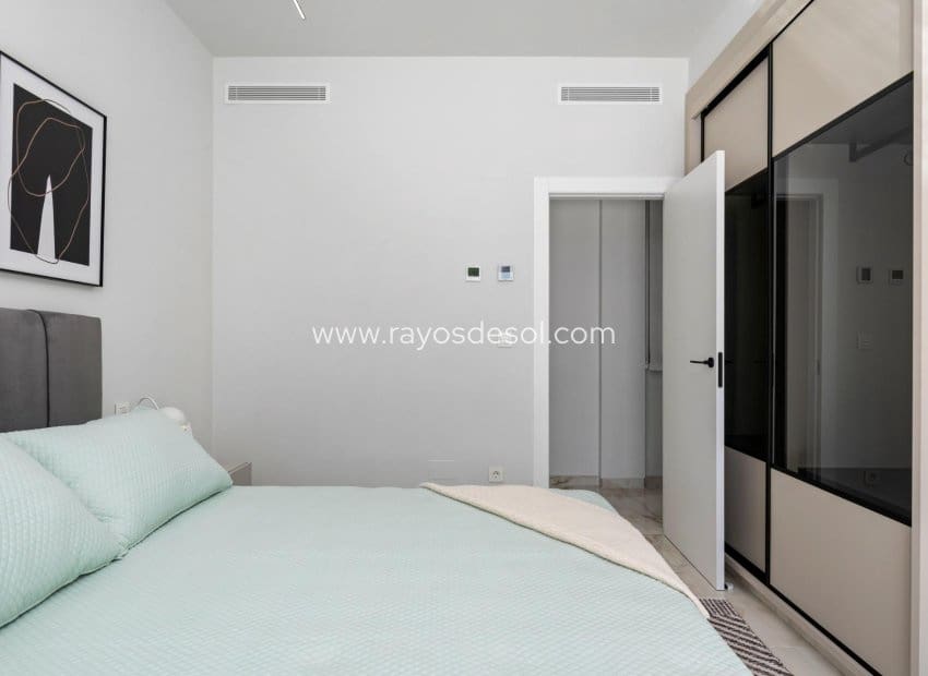 Chalet de 3 habitaciones en Algorfa en venta con piscina - 670.000 € (Ref: 9487914)