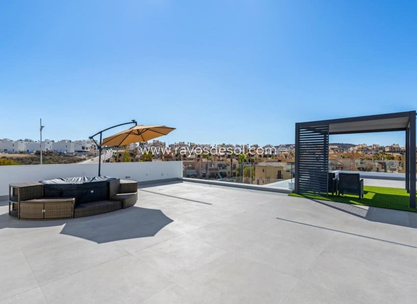 Chalet de 3 habitaciones en Algorfa en venta con piscina - 670.000 € (Ref: 9487914)