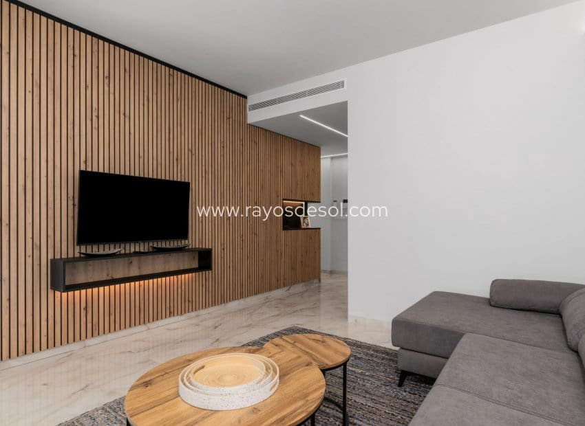3 makuuhuone Huvila myytävänä paikassa Algorfa mukana uima-altaan - 680 000 € (Ref: 9487914)