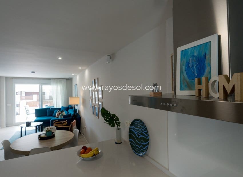 4 soveværelse Byhus til salg i San Pedro del Pinatar med swimmingpool - € 359.000 (Ref: 9496655)