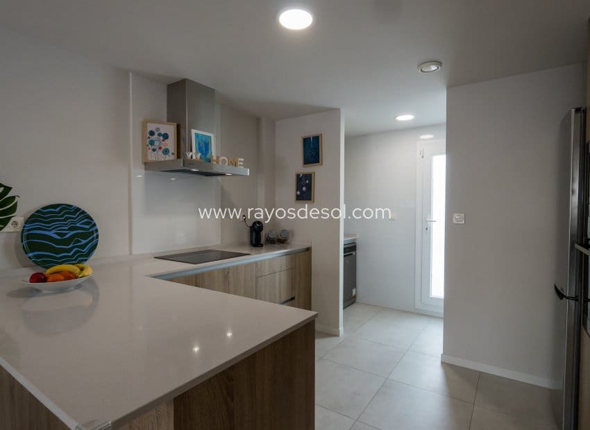 4 soveværelse Byhus til salg i San Pedro del Pinatar med swimmingpool - € 359.000 (Ref: 9496655)