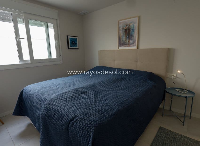 4 soveværelse Byhus til salg i San Pedro del Pinatar med swimmingpool - € 359.000 (Ref: 9496655)