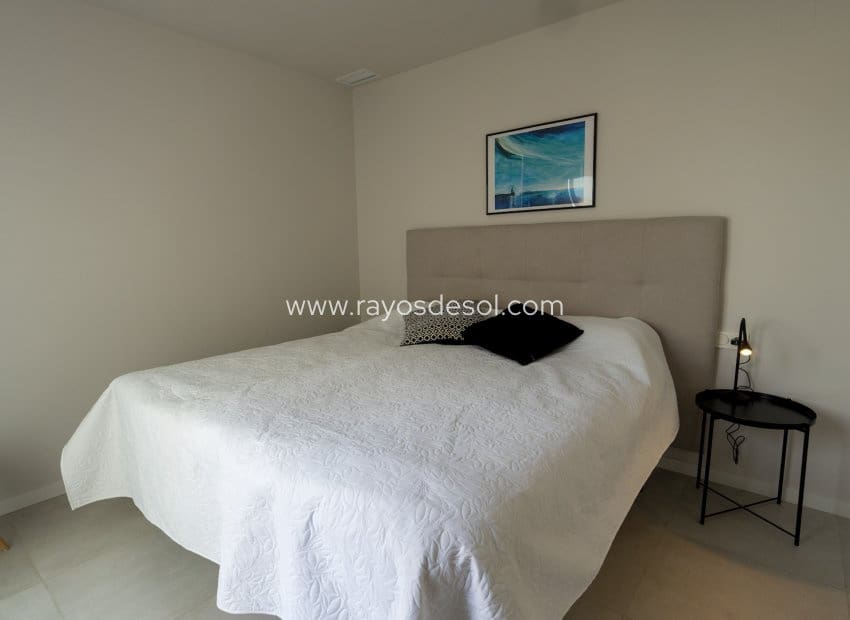 4 soveværelse Byhus til salg i San Pedro del Pinatar med swimmingpool - € 359.000 (Ref: 9496655)