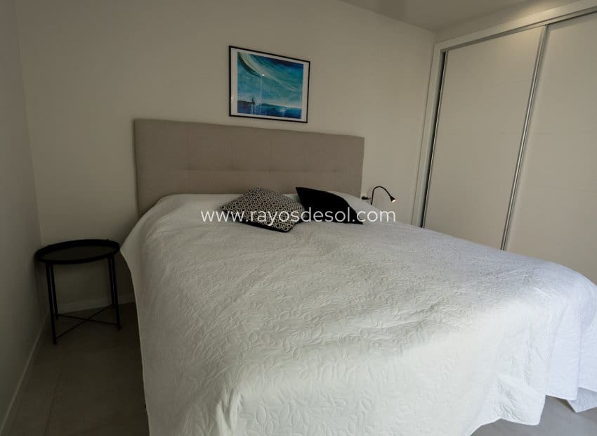 4 soveværelse Byhus til salg i San Pedro del Pinatar med swimmingpool - € 359.000 (Ref: 9496655)