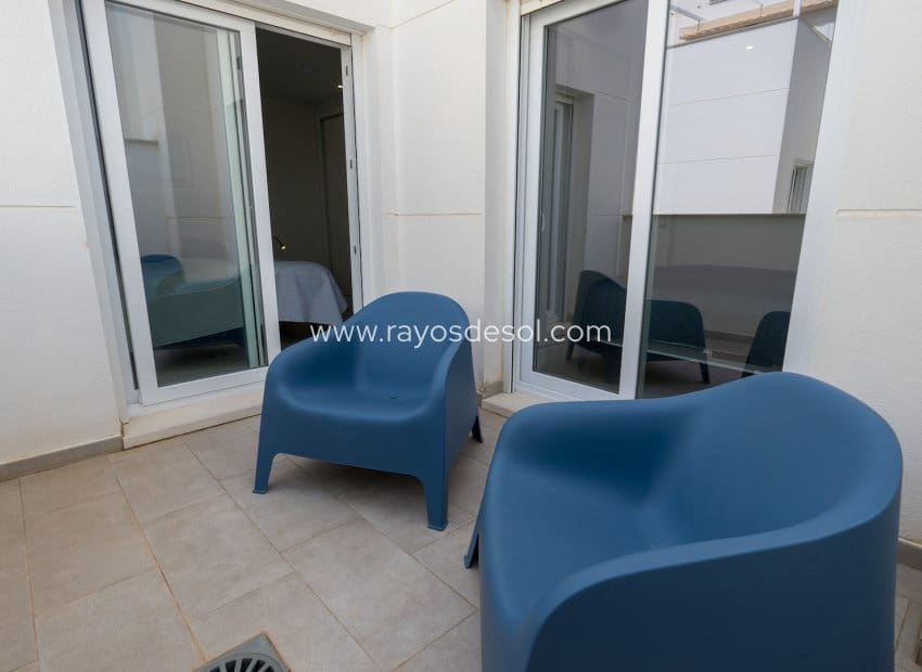 4 soveværelse Byhus til salg i San Pedro del Pinatar med swimmingpool - € 359.000 (Ref: 9496655)