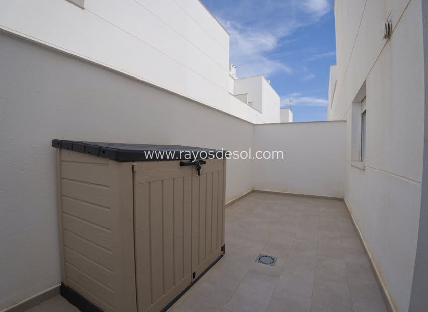 4 bedroom Townhouse for sale in San Pedro del Pinatar with pool - € 359,000 (Ref: 9496655)