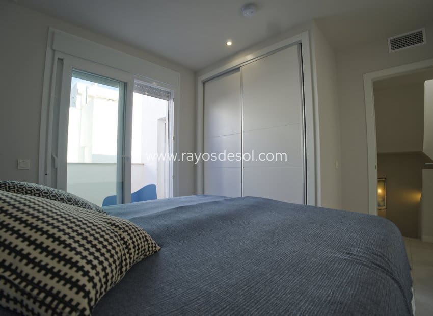 4 bedroom Townhouse for sale in San Pedro del Pinatar with pool - € 359,000 (Ref: 9496655)