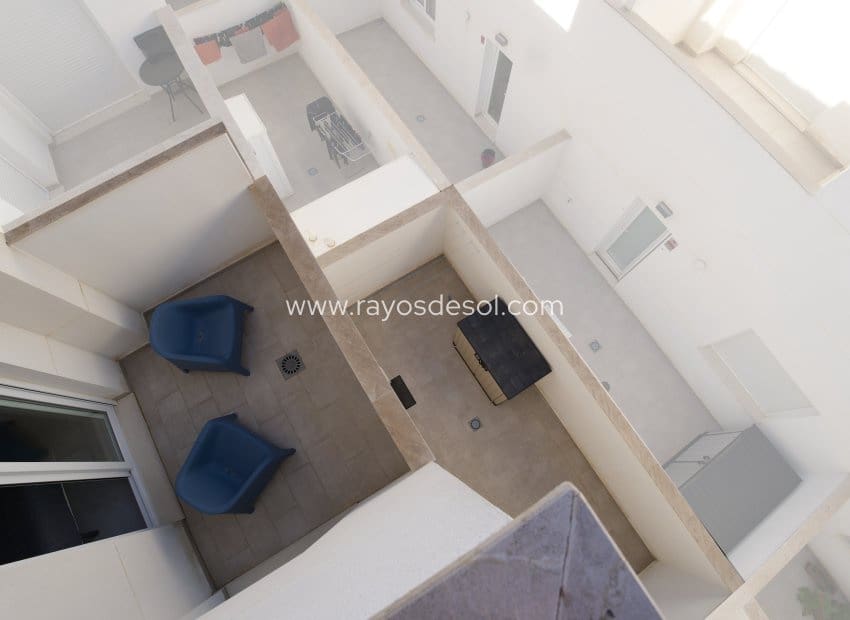 4 bedroom Townhouse for sale in San Pedro del Pinatar with pool - € 359,000 (Ref: 9496655)