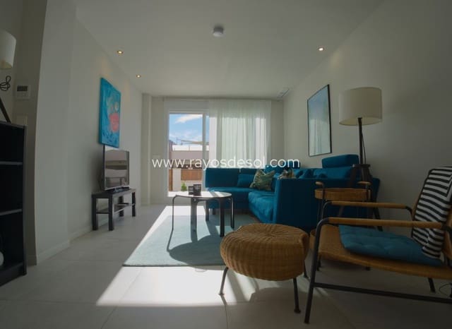 4 soveværelse Byhus til salg i San Pedro del Pinatar ciudad, San Pedro del Pinatar med swimmingpool - € 359.000 (Ref: 9496655)