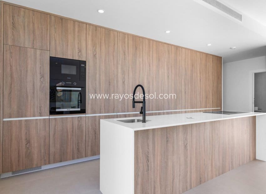 3 bedroom Villa for sale in Los Alcazares with pool - € 689,900 (Ref: 9506980)