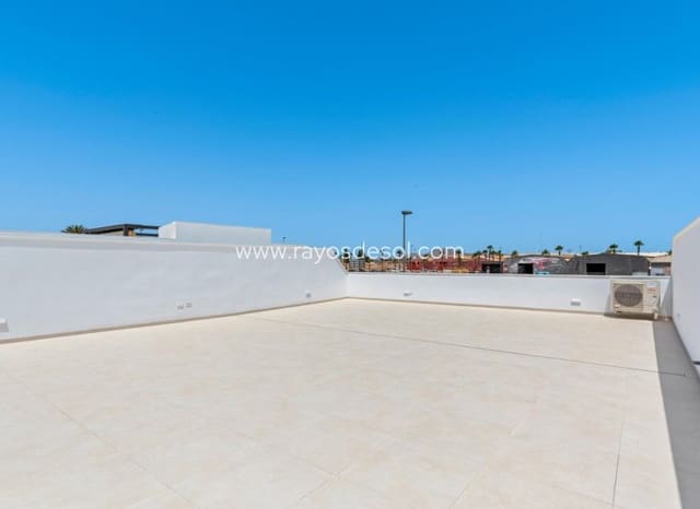 3 soveværelse Villa til salg i Las Lomas de Rame - Bahía Bella, Los Alcázares med swimmingpool - € 499.900 (Ref: 9506981)