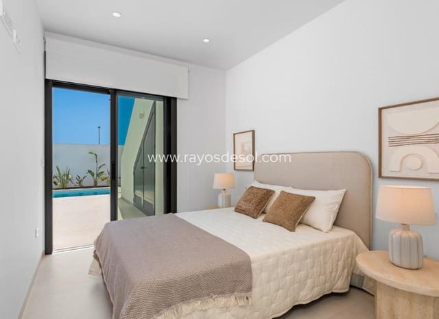 3 chambre Villa/Maison à vendre à Las Lomas de Rame - Bahía Bella, Los Alcázares avec piscine - 499 900 € (Ref: 9506981)