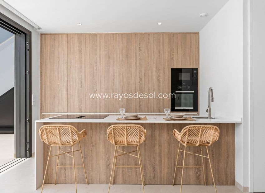 3 chambre Villa/Maison à vendre à Los Alcazares avec piscine - 499 900 € (Ref: 9506981)
