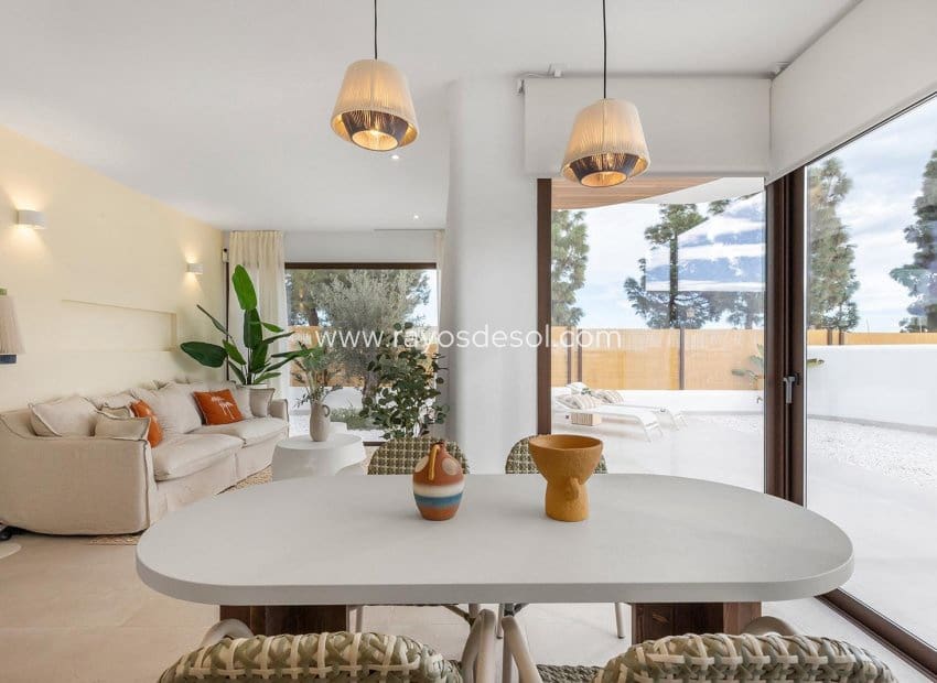 3 bedroom Apartment for sale in Los Alcazares with pool - € 359,900 (Ref: 9530908)