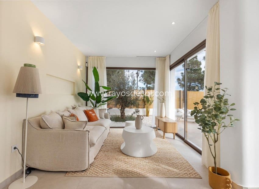 3 bedroom Apartment for sale in Los Alcazares with pool - € 359,900 (Ref: 9530908)