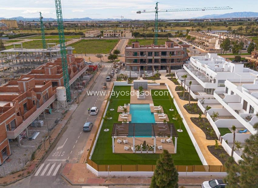 3 bedroom Apartment for sale in Los Alcazares with pool - € 359,900 (Ref: 9530908)