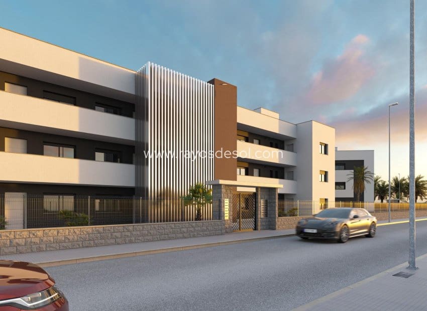 3 soveværelse Lejlighed til salg i El Raso med swimmingpool - € 241.000 (Ref: 9530912)