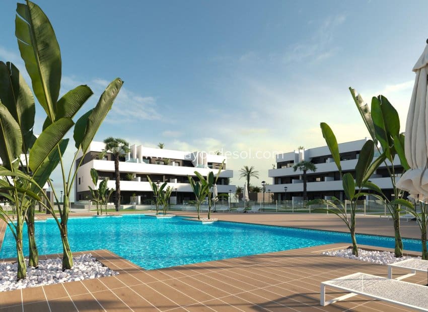 3 soveværelse Penthouse til salg i El Raso med swimmingpool - € 271.000 (Ref: 9530914)