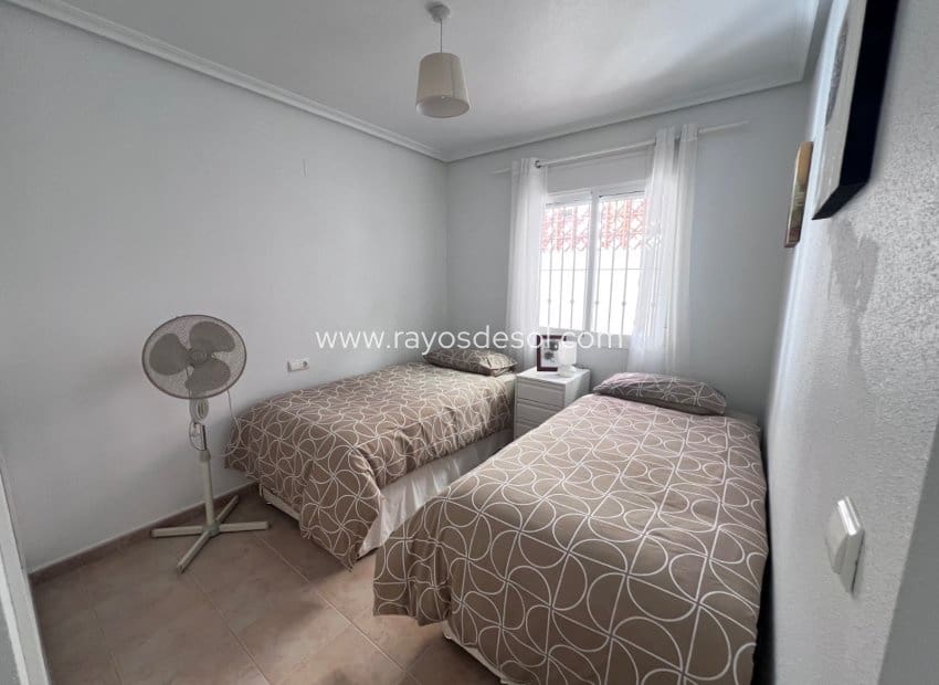 3 sypialnia Willa na sprzedaż w Vistabella - 240 000 € (Ref: 9530919)