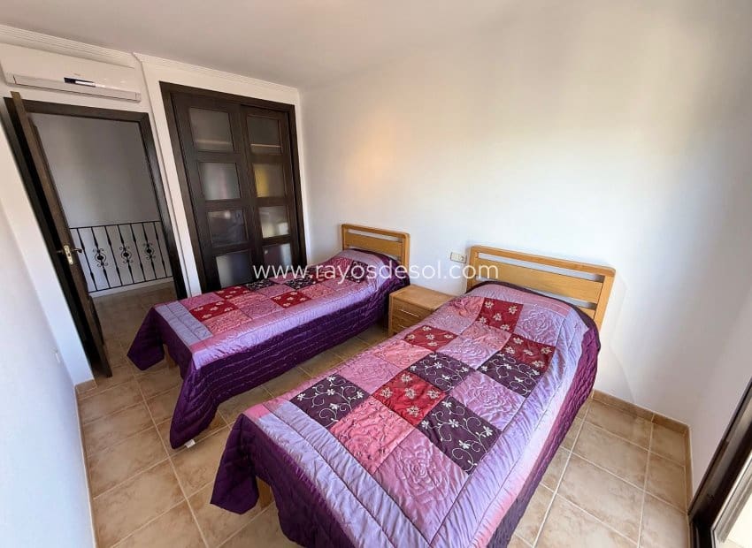 3 sypialnia Willa na sprzedaż w San Cayetano z basenem - 179 900 € (Ref: 9572268)