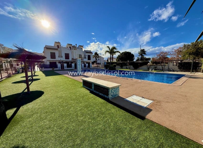 3 sypialnia Willa na sprzedaż w San Cayetano z basenem - 179 900 € (Ref: 9572268)