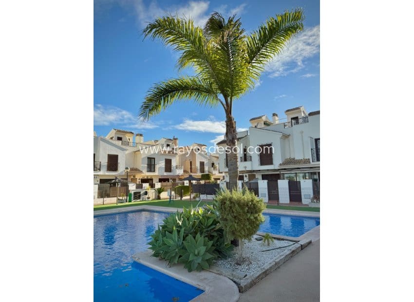 3 sypialnia Willa na sprzedaż w San Cayetano z basenem - 179 900 € (Ref: 9572268)