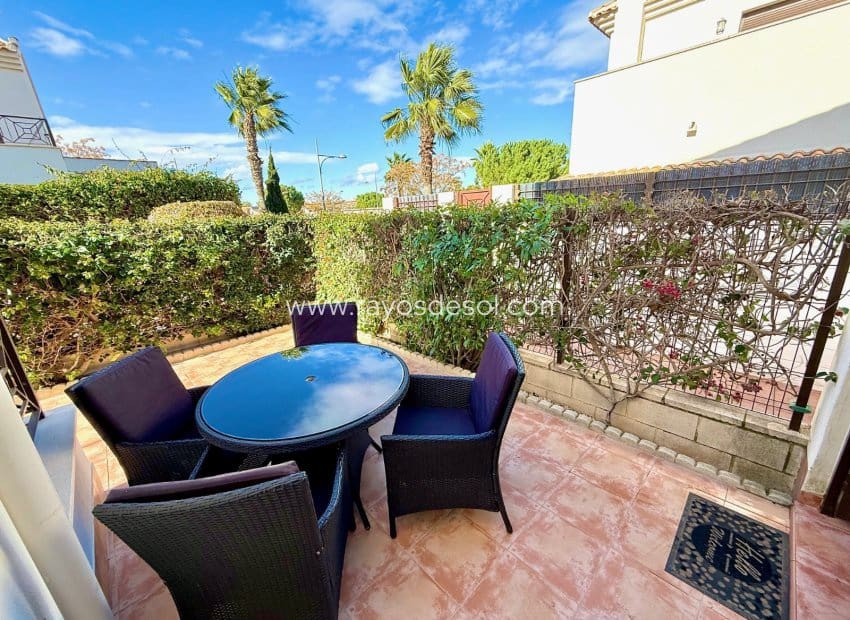 3 sypialnia Willa na sprzedaż w San Cayetano z basenem - 179 900 € (Ref: 9572268)