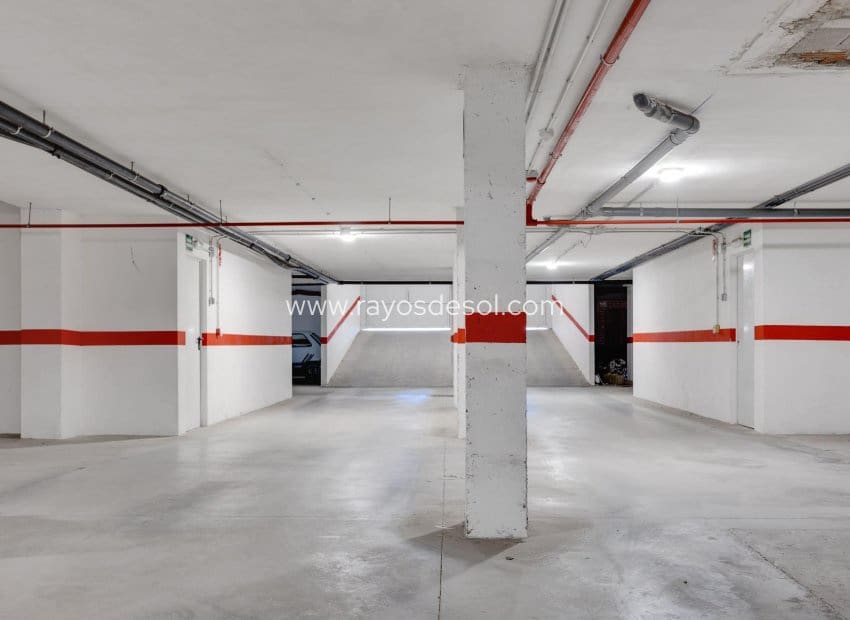 2 Zimmer Apartment zu verkaufen in San Fulgencio mit Pool - 148.000 € (Ref: 9602723)