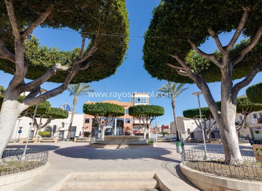 2 Zimmer Apartment zu verkaufen in San Fulgencio mit Pool - 148.000 € (Ref: 9602723)