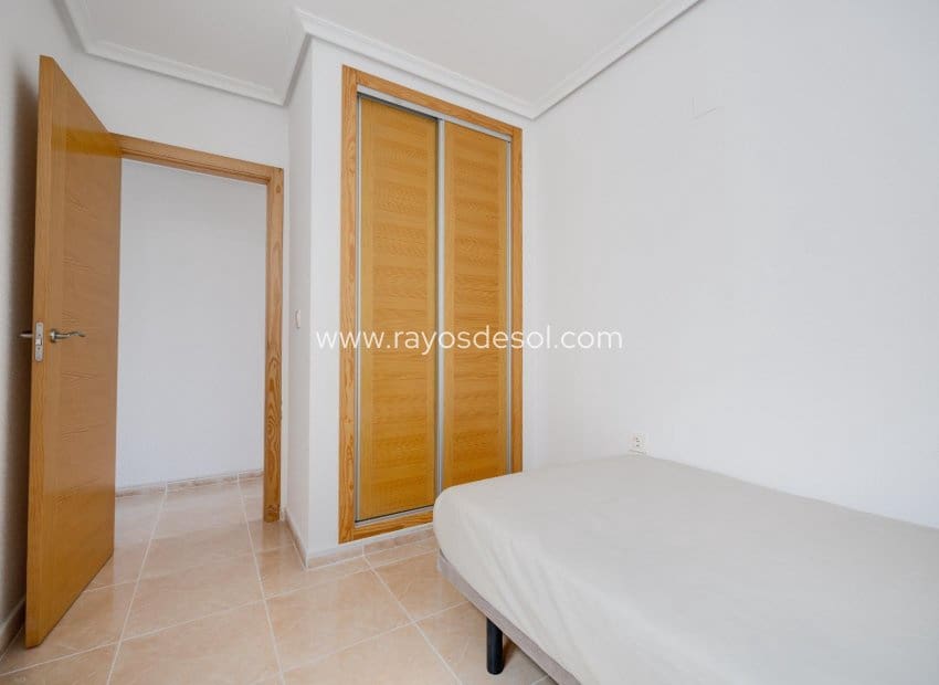 3 quarto Apartamento para venda em San Fulgencio com piscina - 185 000 € (Ref: 9602724)