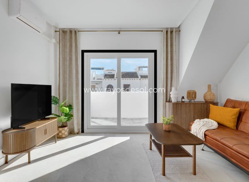 2 sovrum Lägenhet till salu i Rojales med pool - 179 000 € (Ref: 9660760)