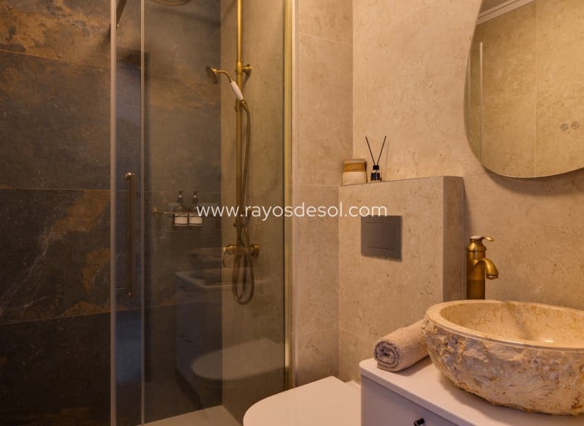 2 sovrum Lägenhet till salu i Rojales med pool - 179 000 € (Ref: 9660760)