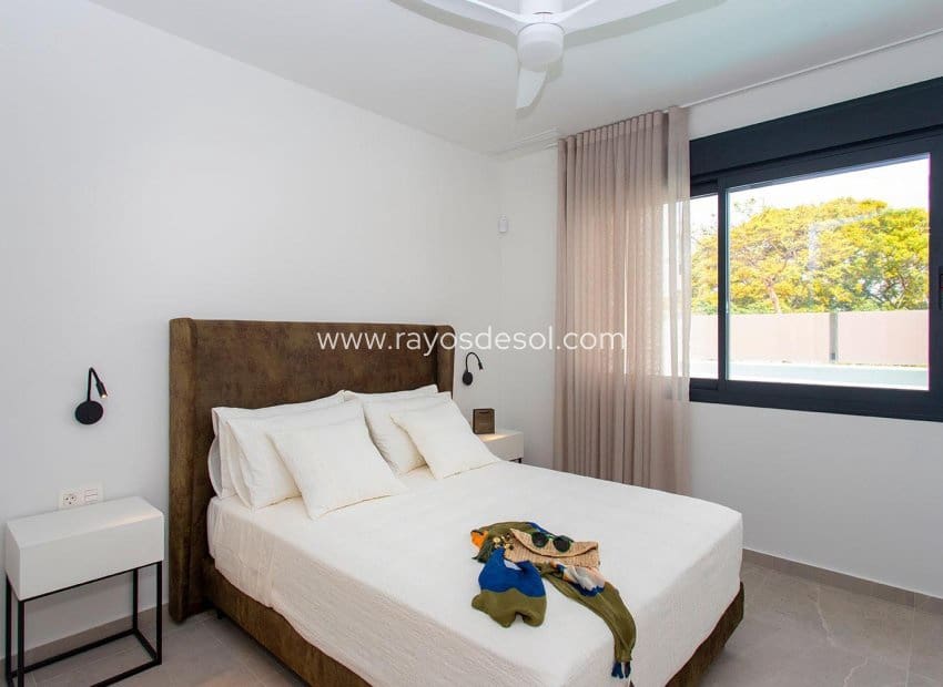 3 slaapkamer Villa te koop in Sucina met zwembad - € 359.900 (Ref: 9660761)