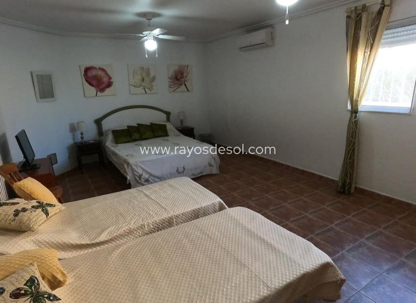 4 makuuhuone Huvila myytävänä paikassa Algorfa mukana uima-altaan - 499 500 € (Ref: 9660763)