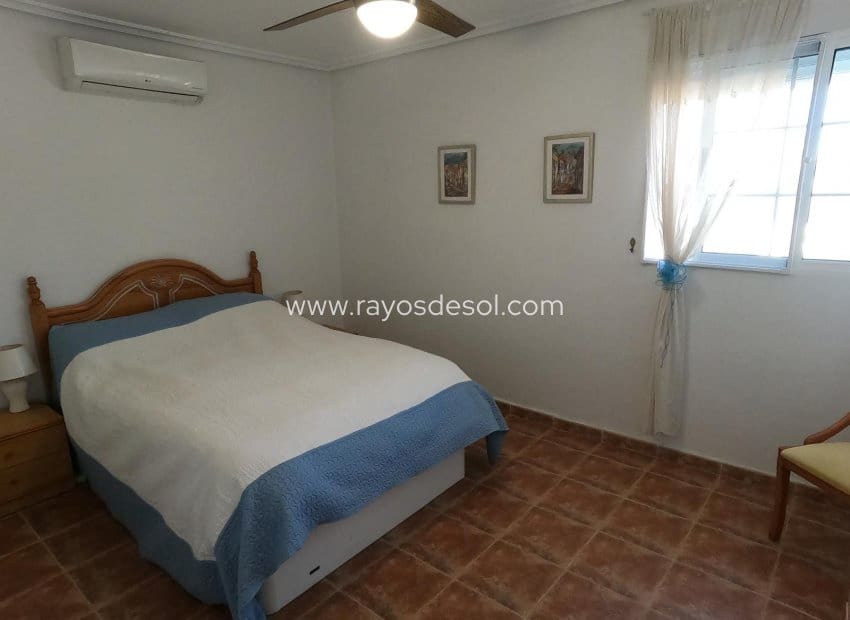 4 bedroom Villa for sale in Algorfa with pool - € 499,500 (Ref: 9660763)