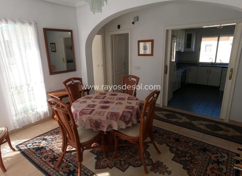 4 bedroom Villa for sale in Algorfa with pool - € 499,500 (Ref: 9660763)