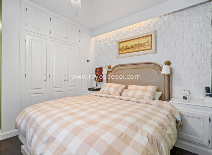 3 camera da letto Attico in vendita in Torrevieja - 260.000 € (Rif: 9660766)